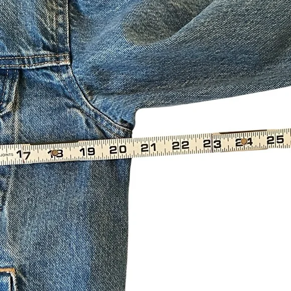 Levi’s Ex-Boyfriend Trucker Jacket in Medium Wash Denim Jean Size M - Picture 10 of 17